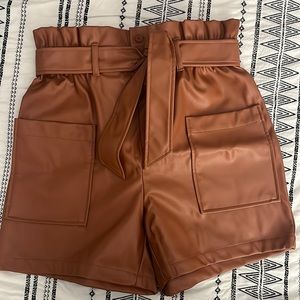 Perfect for fall 🍁 Kelly Rowland For JustFab NWT Faux Letter Shorts